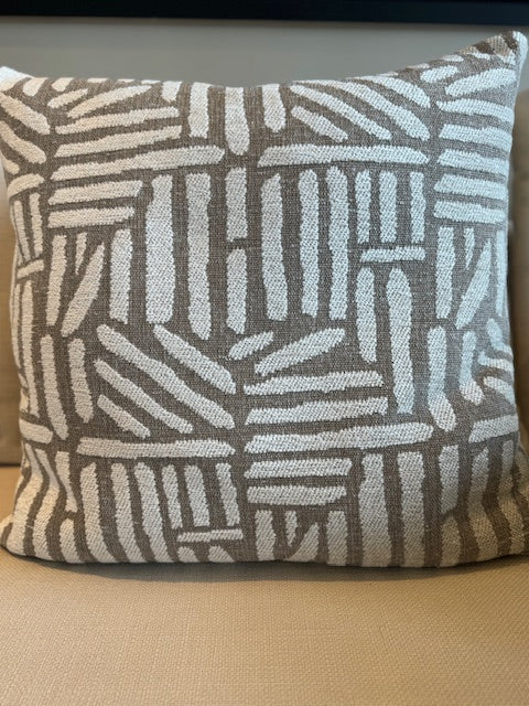 Oli large cushion