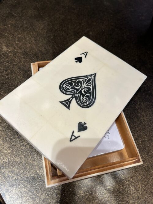 White & Black Cards Box - Image 4