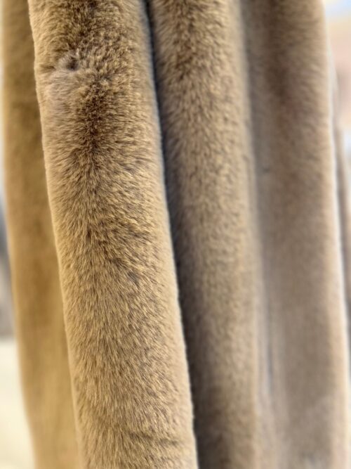 Caramel Throw - Image 2