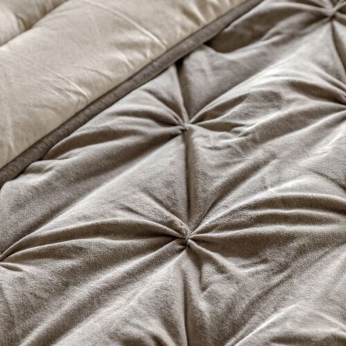 Opulent Velvet Bedspread - Image 7
