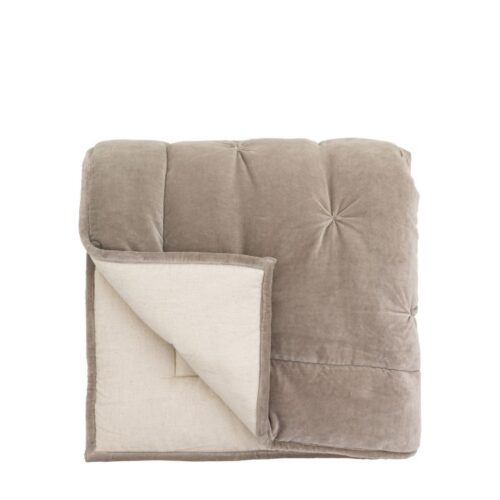 Opulent Velvet Bedspread - Image 3