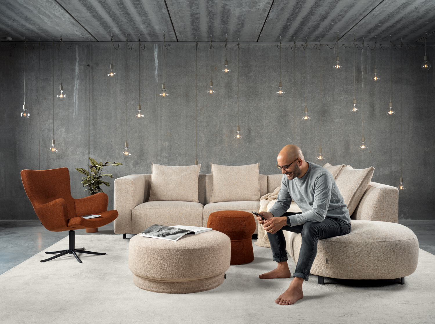 Vesta Round_ Moulin Masala w man_Original Artwork